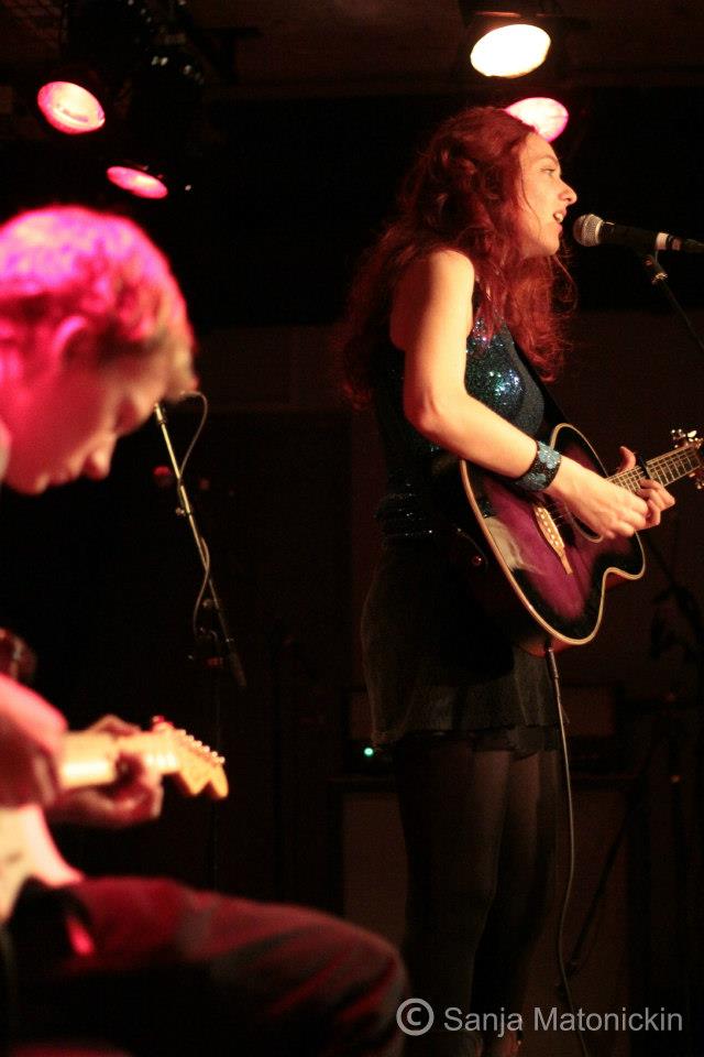 249922_462901693746174_1503913611_n