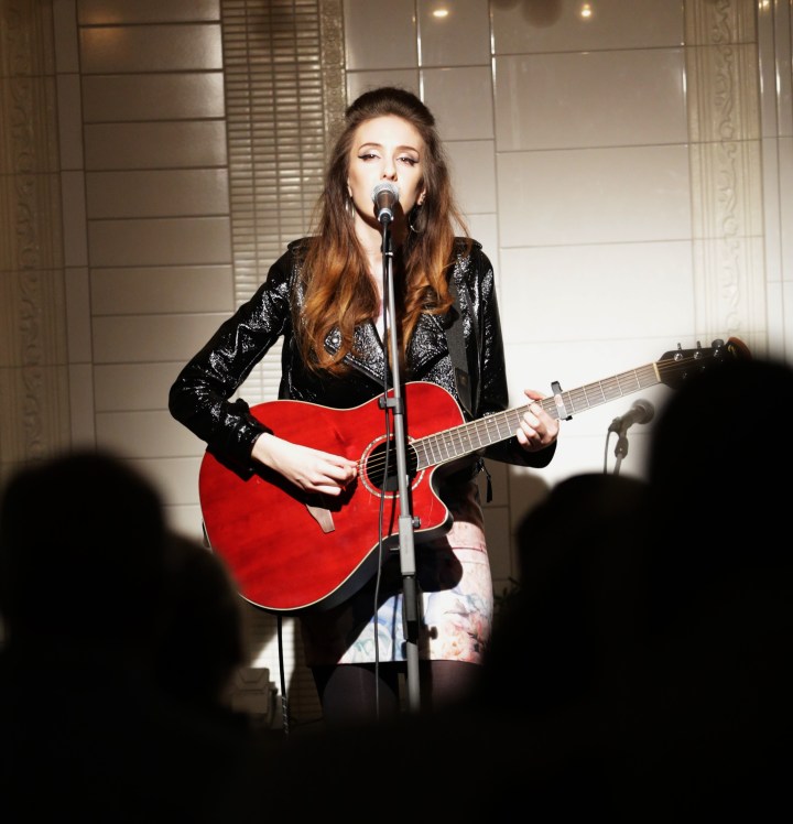 Sabina Chantouria Poeten på hörnet den 24 mars 2017 foto Senad Honic foto 8