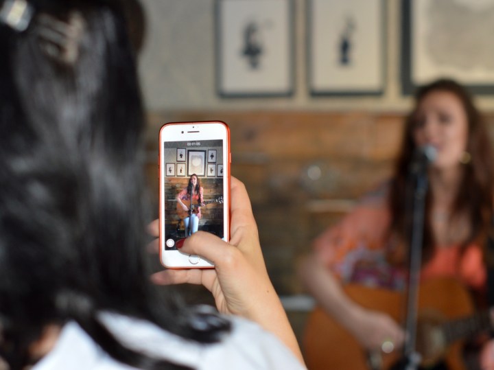 27491979847_554e6c776e_o